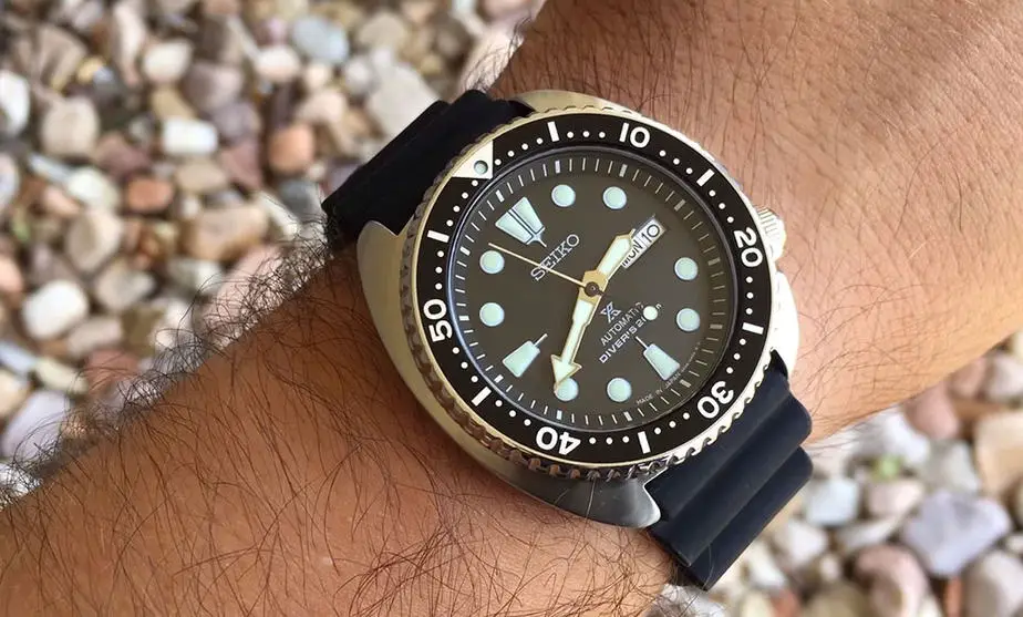 seiko turtle lug width