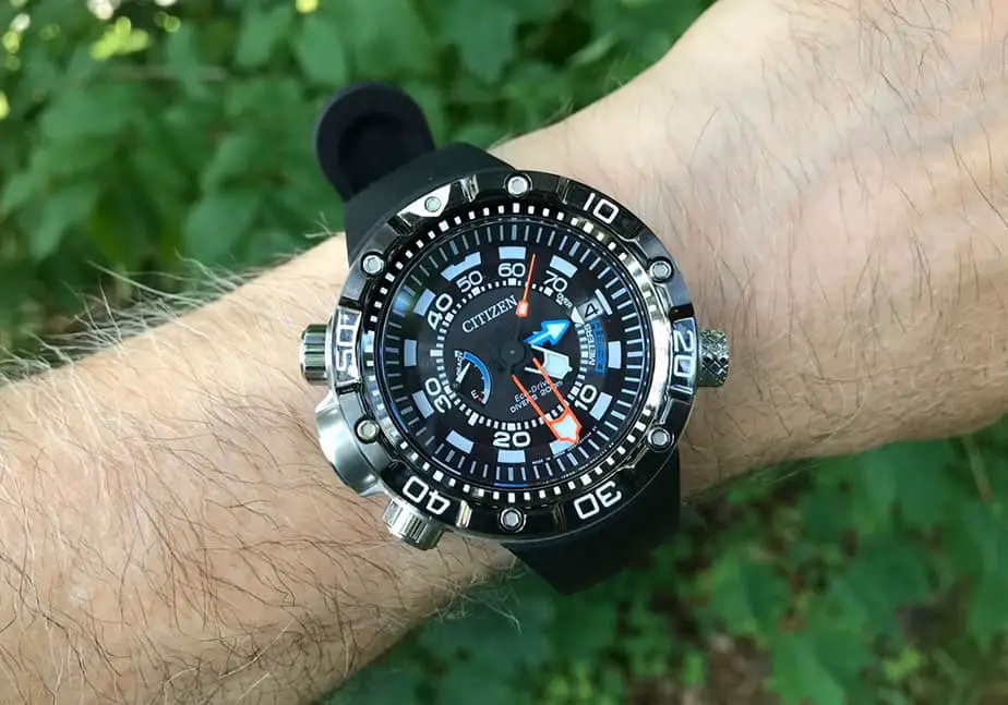 best dive watch with depth gauge