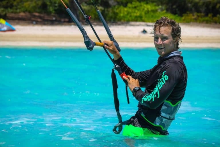 Wetsuit vs. Rash Guard Which Should You Wear? OpenWaterHQ