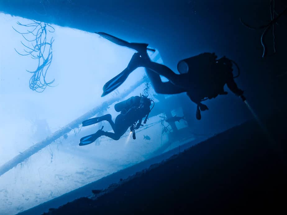 deep recreational diving