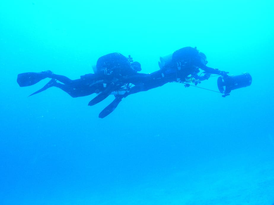 diving with a dpv