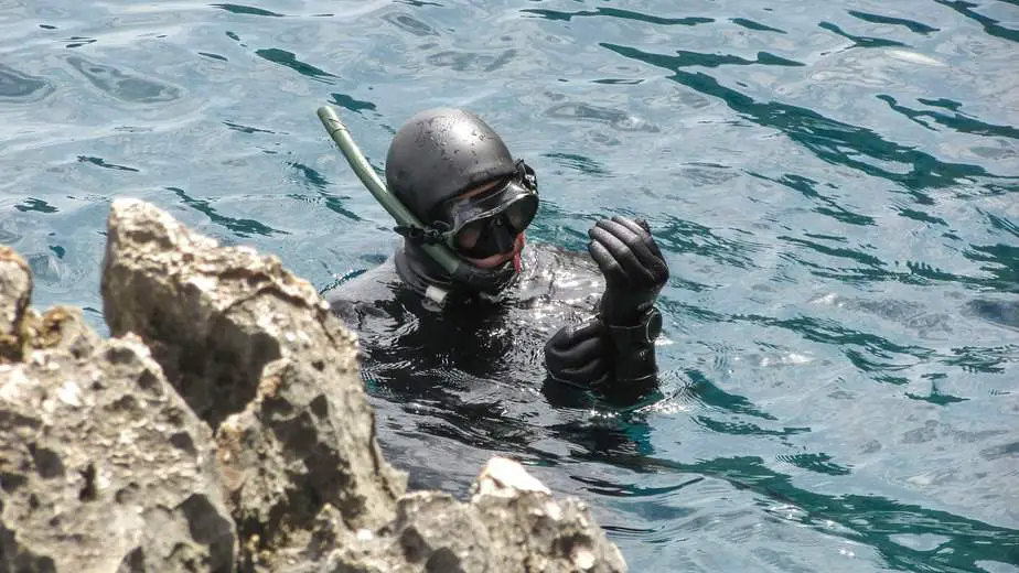 is snorkeling hard