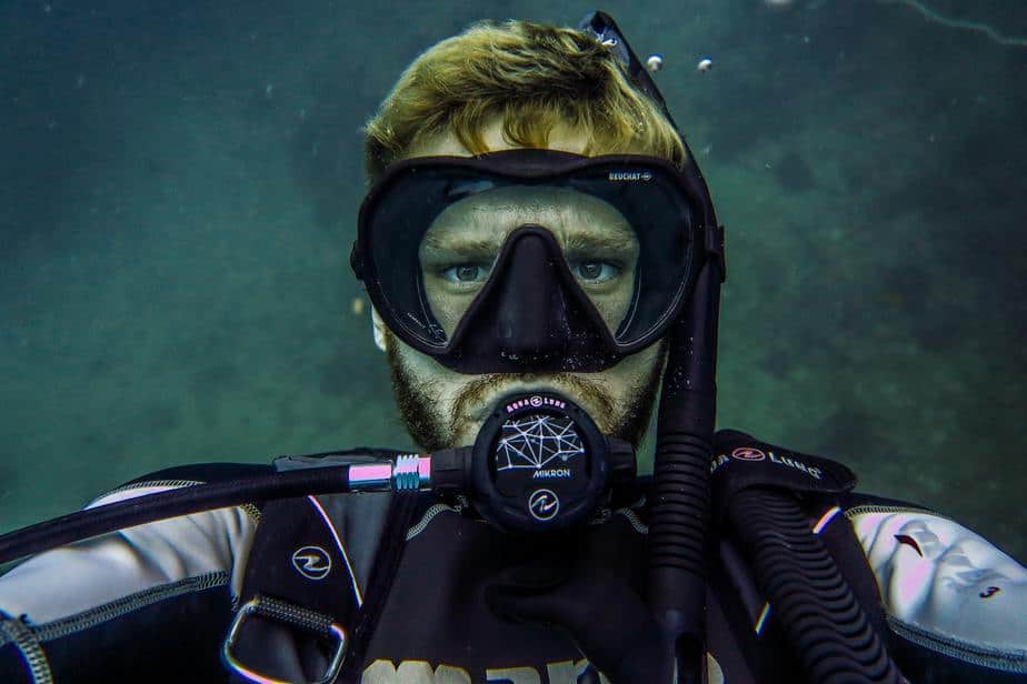 can you scuba dive with a beard and mustache