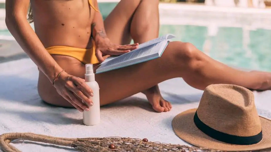 Do You Tan Better With or Without Sunscreen