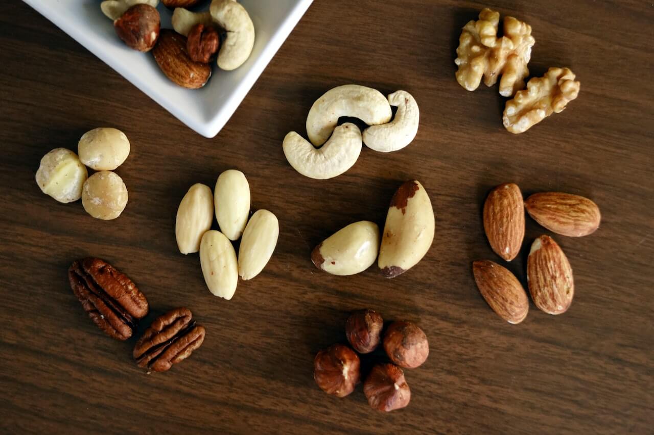 healthy sources of fat nuts