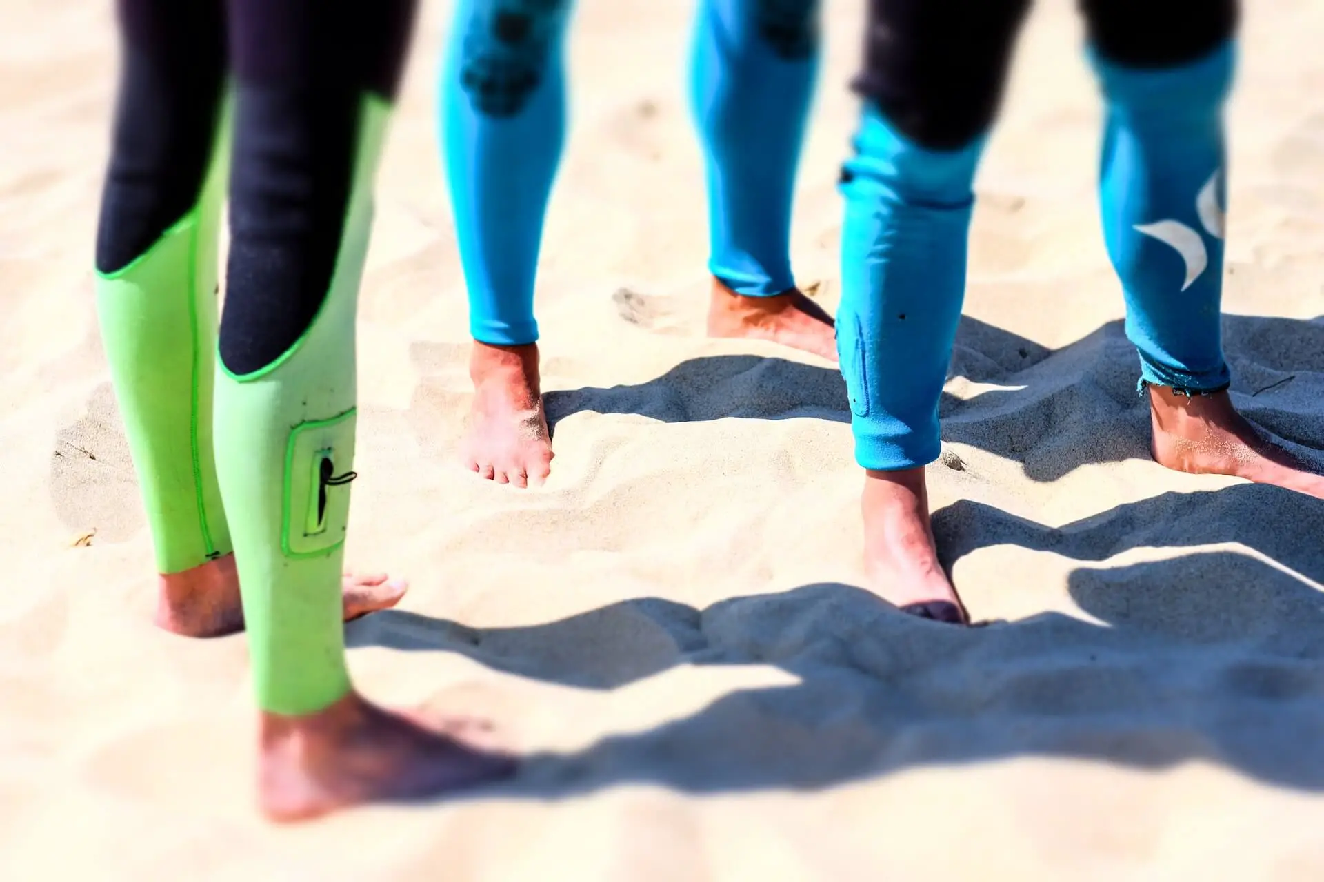 do wetsuits cover your feet